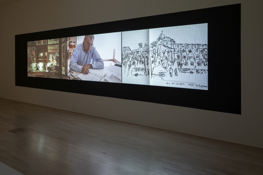 Ausstellung „Orhan Pamuk. Der Trost der Dinge“ im Lenbachhaus München. Photo: Ernst Jank, Lenbachhaus. Video installation "A House of Ink", Ali Kazma, 2023, Courtesy of the artist and Francesca Minini Gallery.